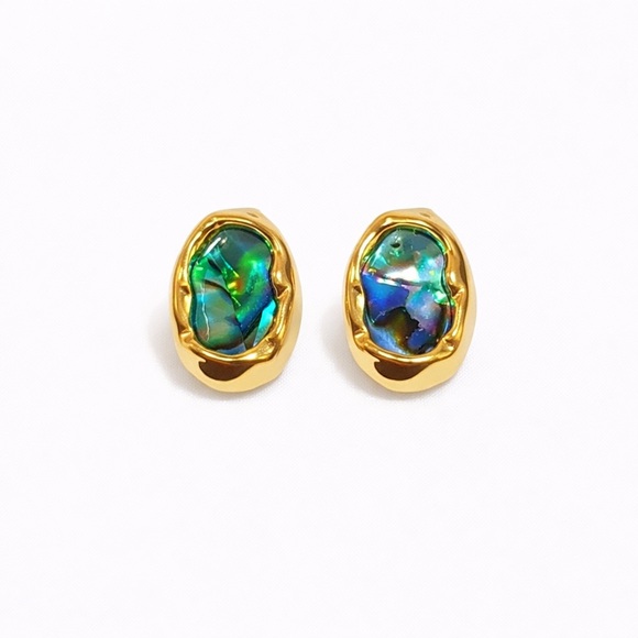 Anthropologie Jewelry - Elegant Gold and Green Earrings